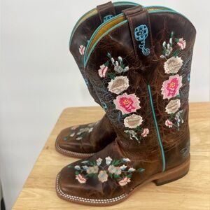 Macie Bean Boots Honey Bunch, Style MK9012 Embroidered Brown Leather Cowboy